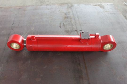 點(diǎn)擊查看詳細(xì)信息<br>標(biāo)題：150截割頭升降油缸 閱讀次數(shù)：2893