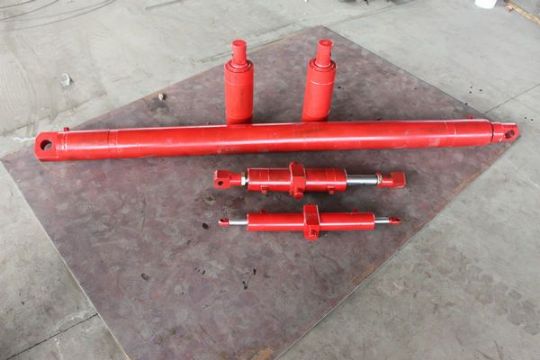 點(diǎn)擊查看詳細(xì)信息<br>標(biāo)題：轉(zhuǎn)載機(jī)系列油缸 閱讀次數(shù)：2587